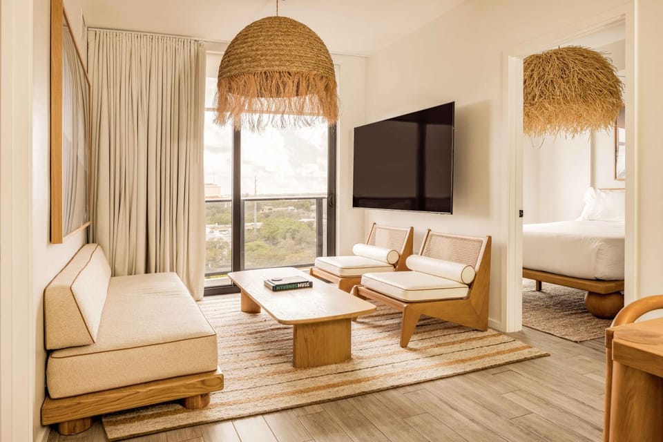 Living room, Seating area