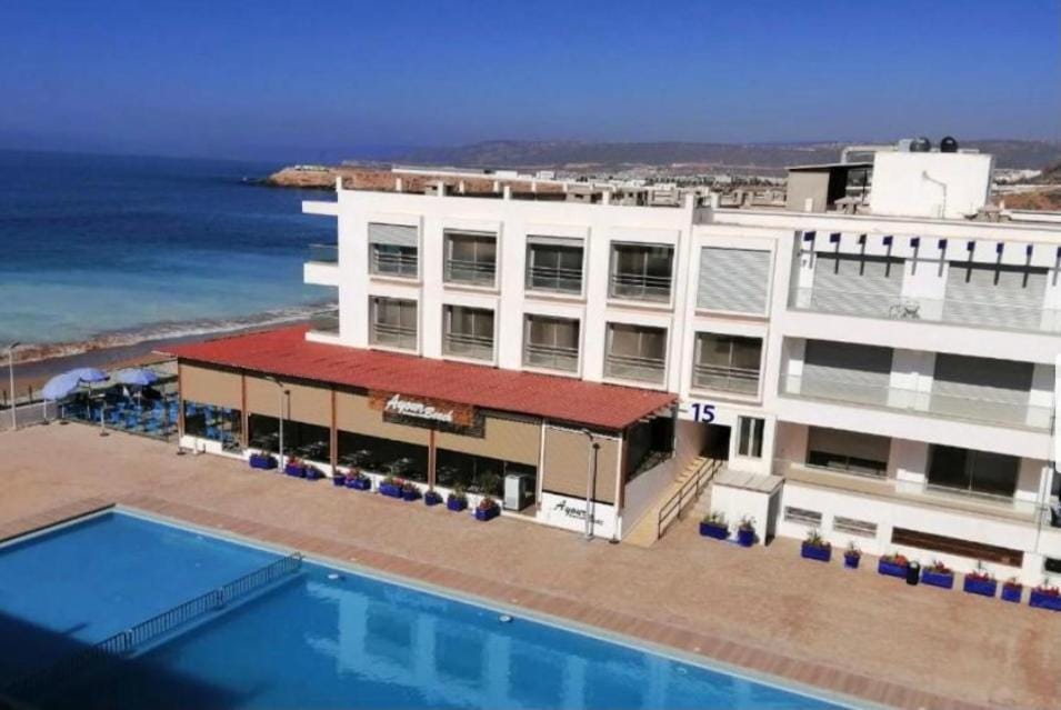 Beach, Swimming pool