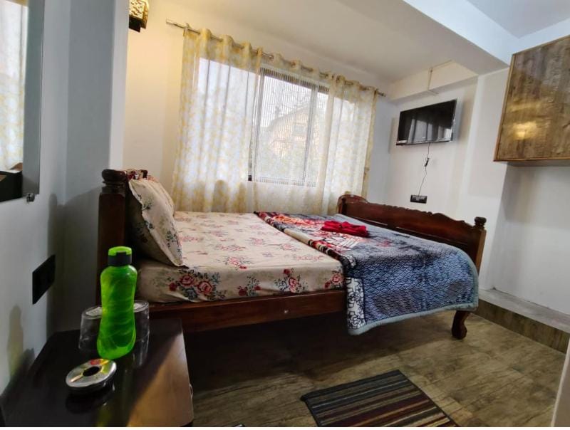 TV and multimedia, Bedroom, towels