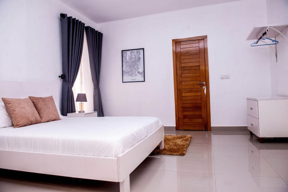 Bedroom, wardrobe
