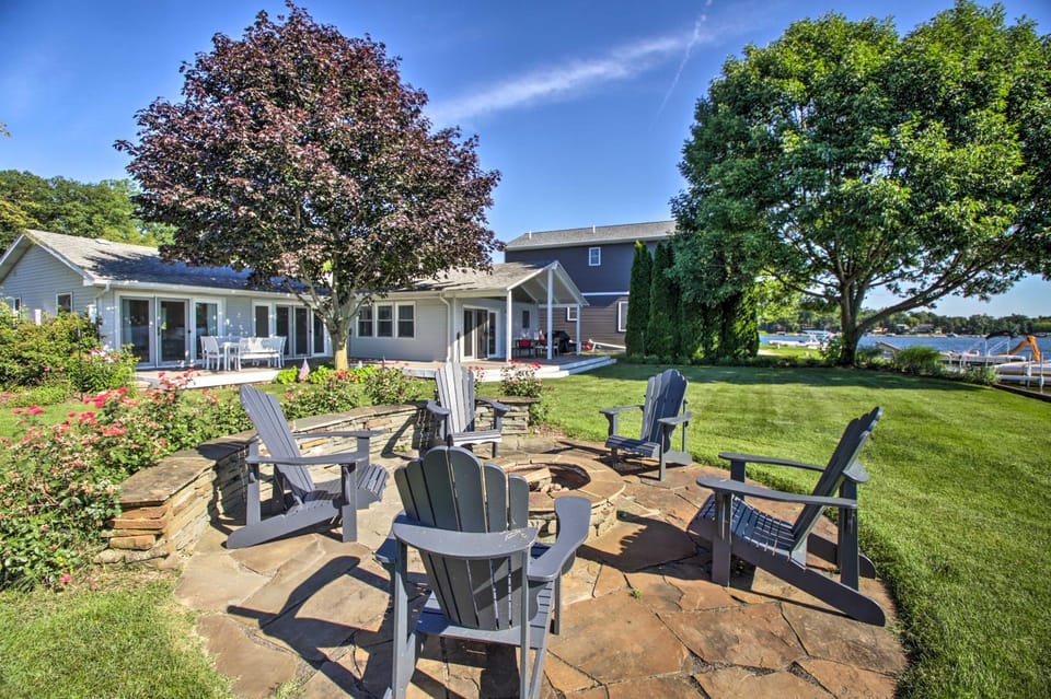Benton Harbor Lake House w/ Dock & Fire Pit! House in Sister Lakes