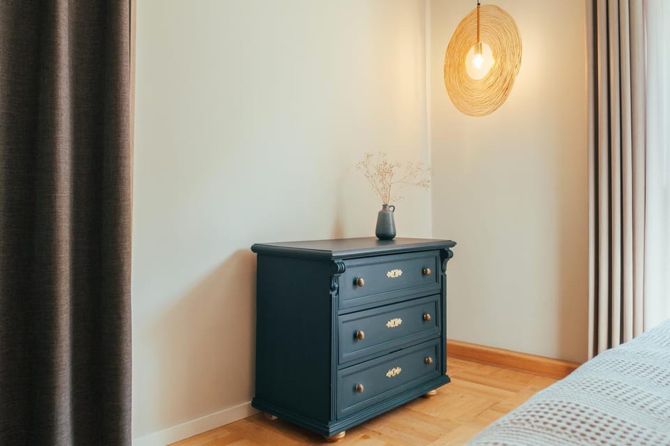 Bedroom, furniture