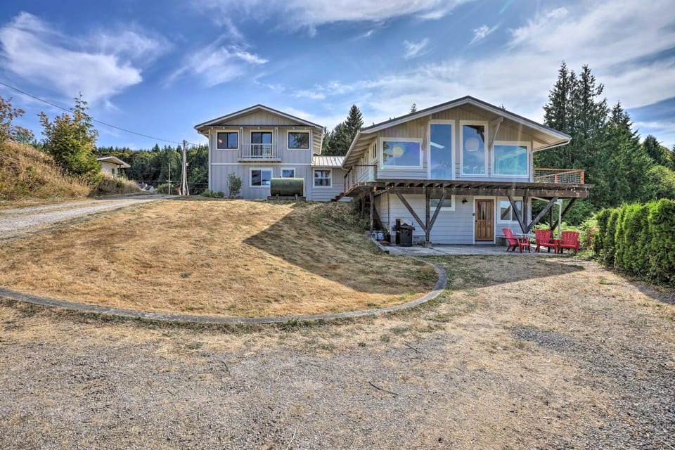 Dreamy Bellingham Home on 10 Beautiful Acres! House in Sudden Valley