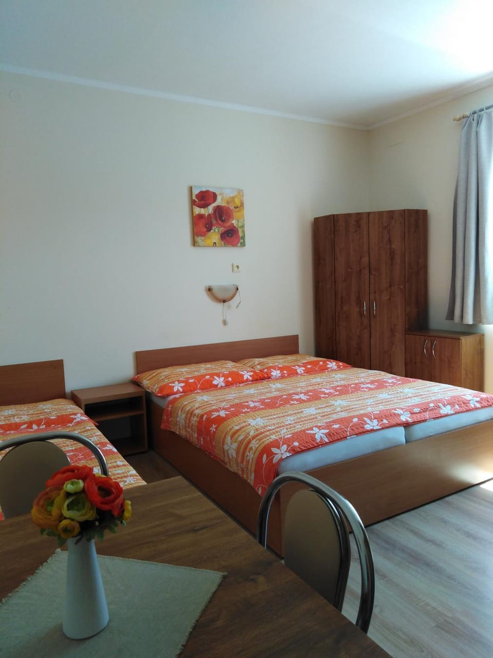 Photo of the whole room