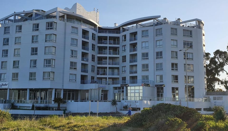 Property building, Restaurant/places to eat