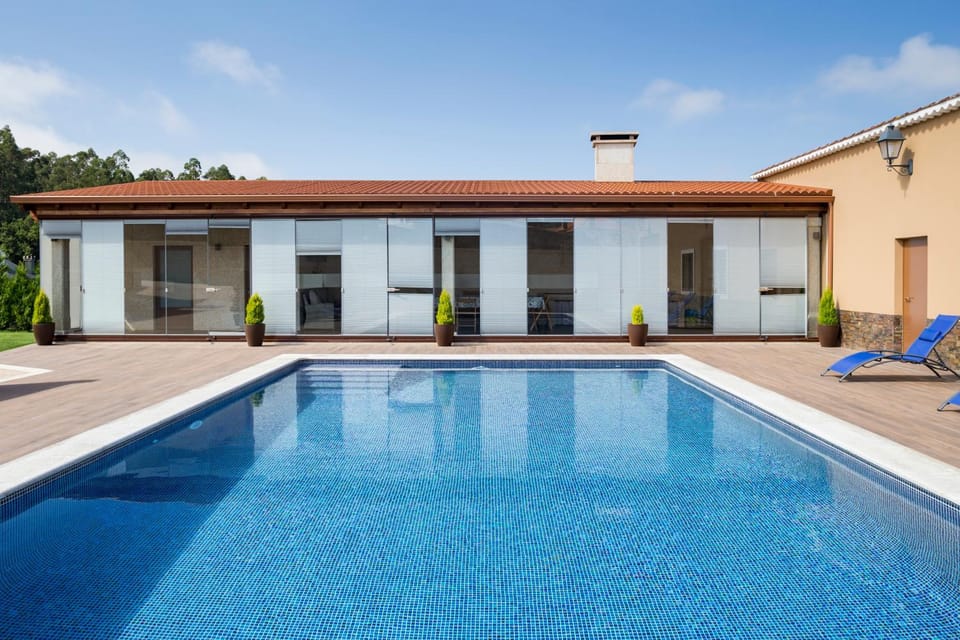 Swimming pool, Swimming pool