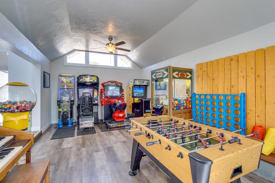 Hike, Play & Relax: Cedar City Group Getaway House in Cedar City