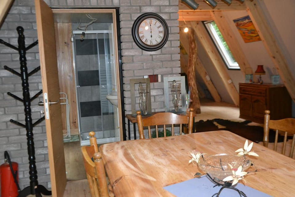 La Bulle Du Trappeur (Chevaux bienvenus) Chalet in Wallonia, Belgium