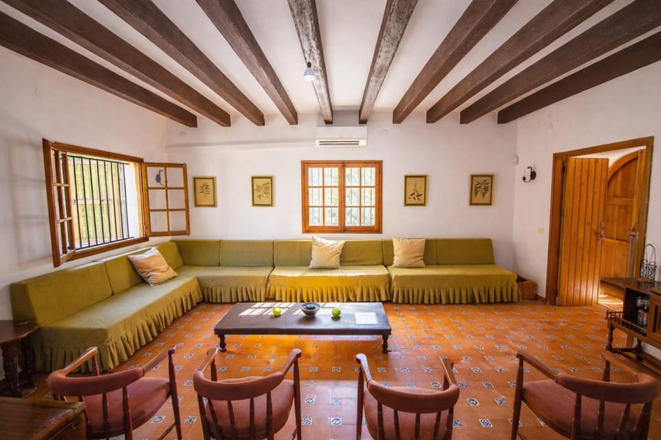 Communal lounge/ TV room, Living room