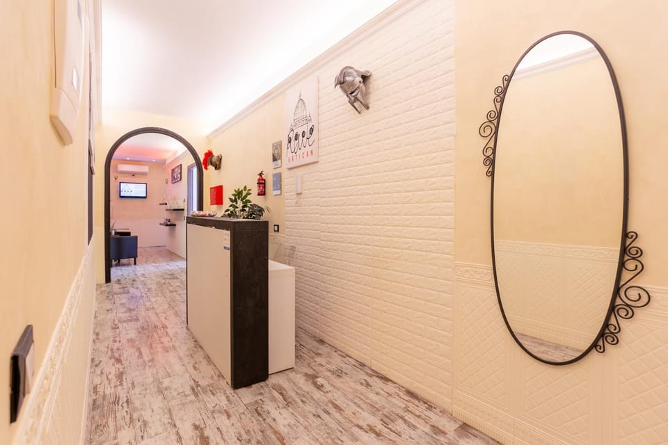 Lobby or reception, air conditioner