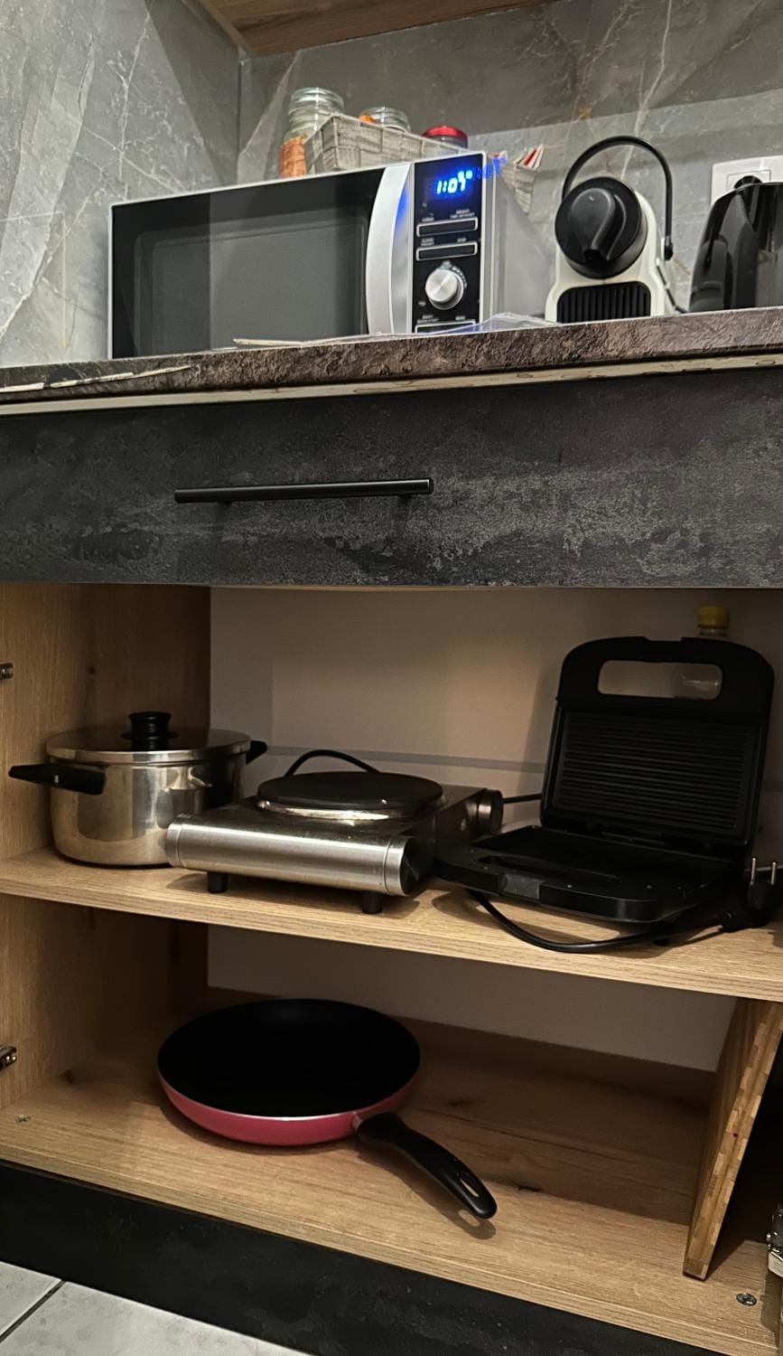 Coffee/tea facilities, Kitchen or kitchenette