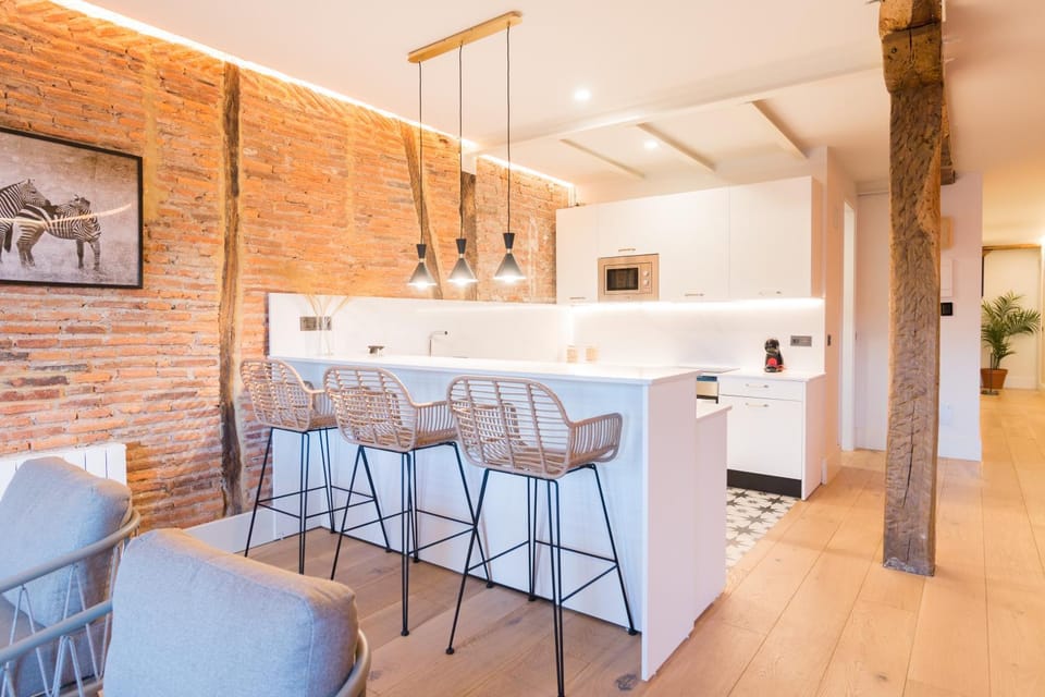 Kitchen or kitchenette, Dining area, Communal kitchen
