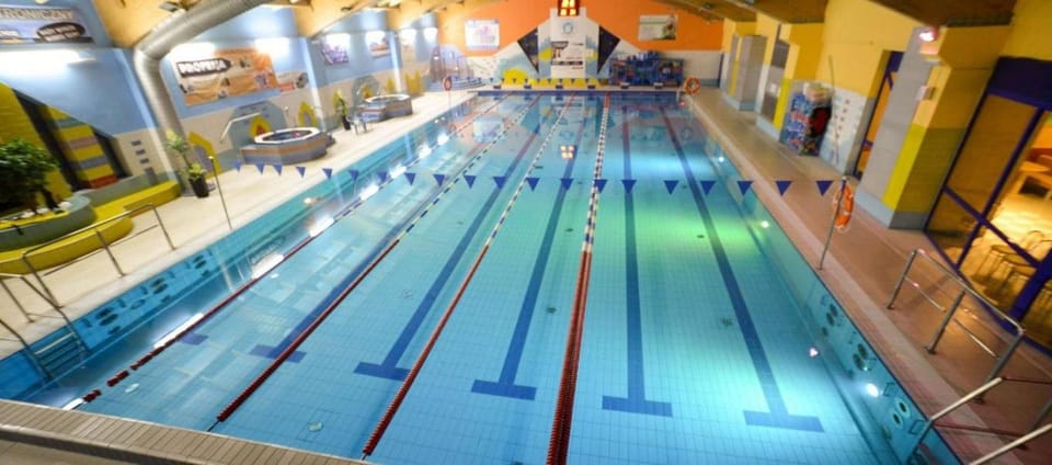Swimming pool