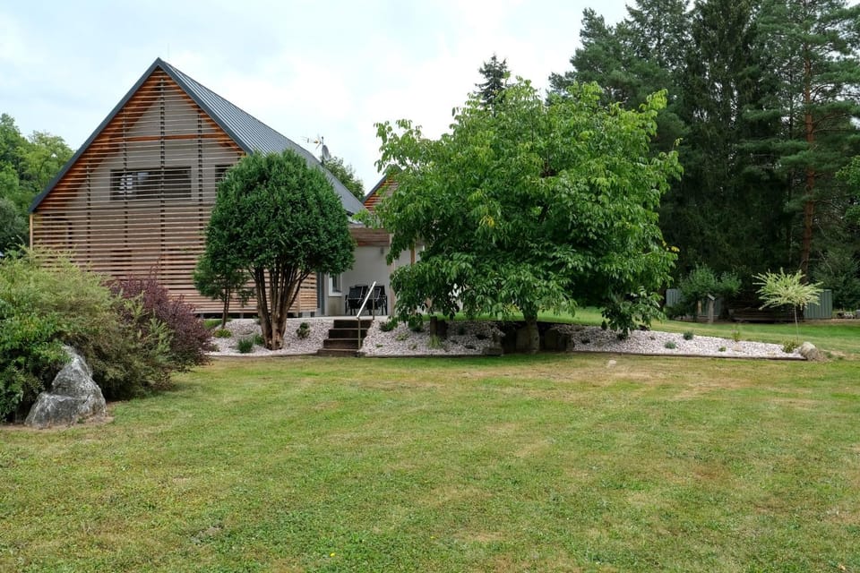 Property building, Garden, Garden, Garden view, Garden view