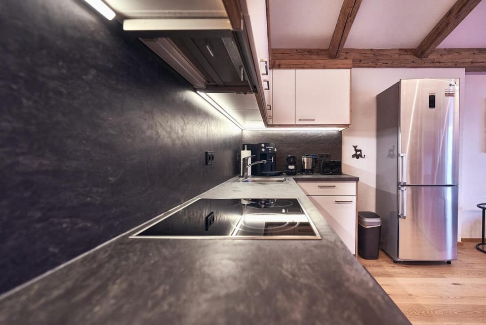 Kitchen or kitchenette, dishwasher, pet friendly, stove