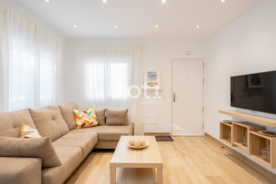 TV and multimedia, Living room, Seating area