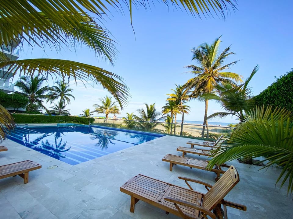 Beach, Beach, Swimming pool
