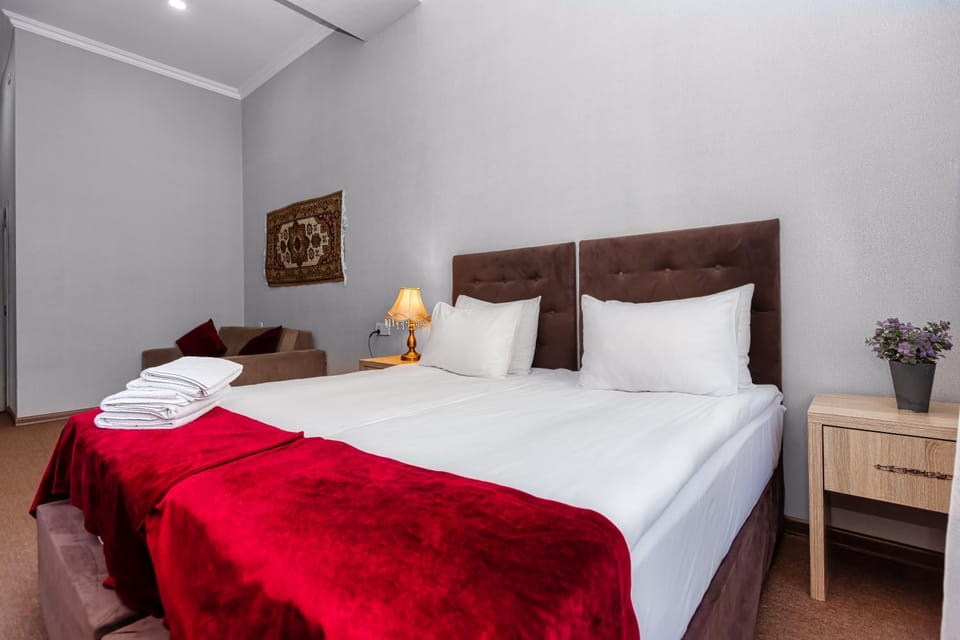 Bed, Photo of the whole room