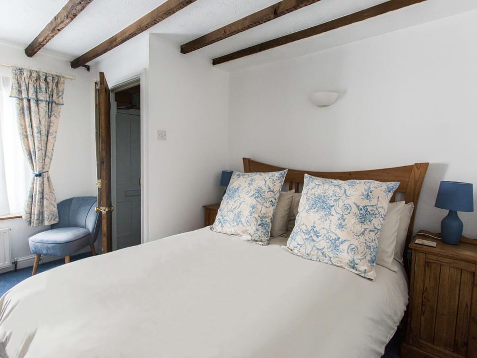 Bed, Beach, Bedroom