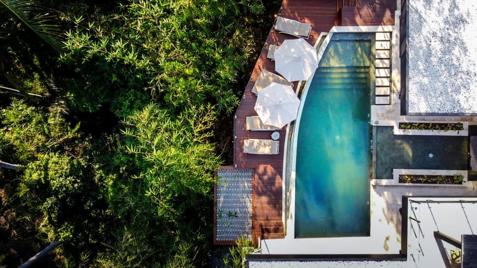 Property building, Bird's eye view, Pool view, Swimming pool