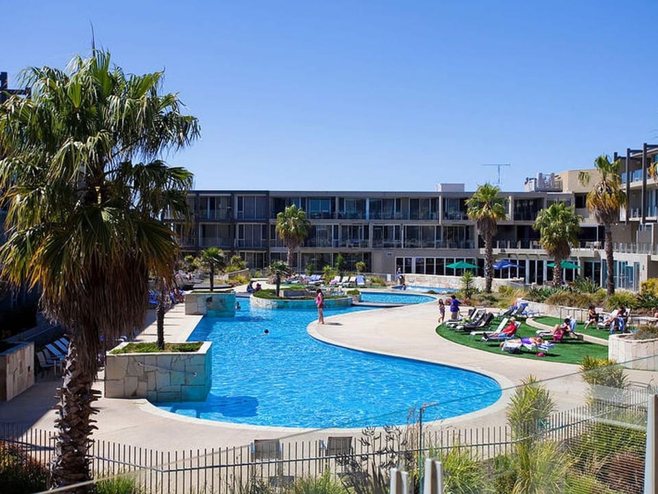 Resort Hotel Room 261 Apartment hotel in Torquay