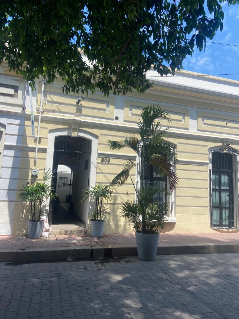 Property building, Facade/entrance