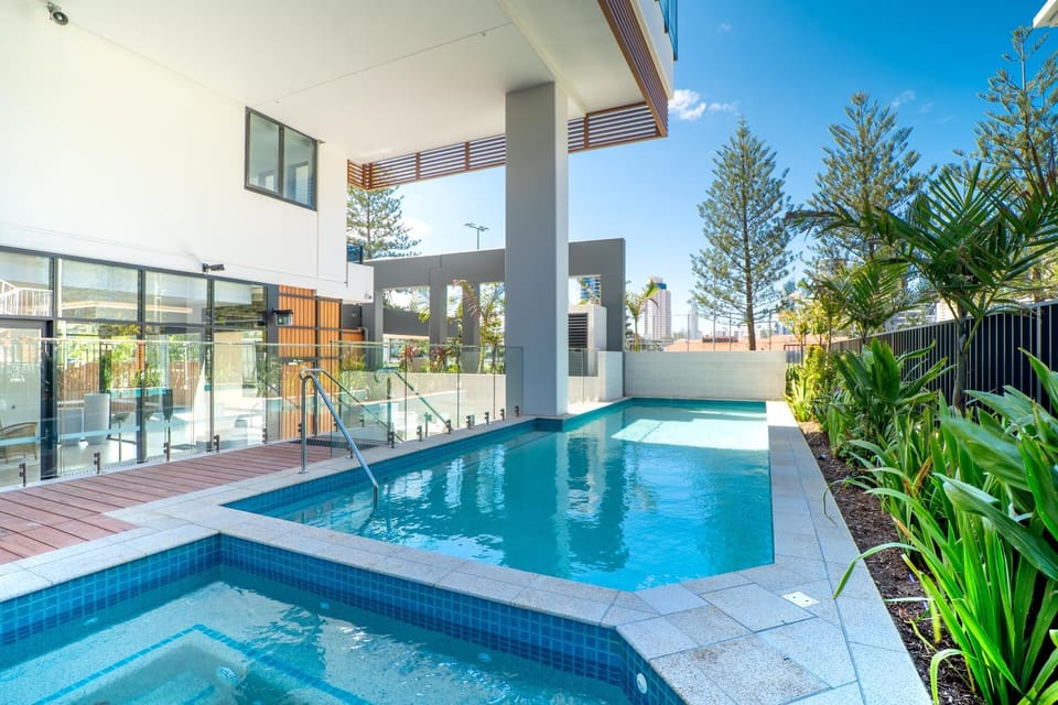 Property building, Swimming pool