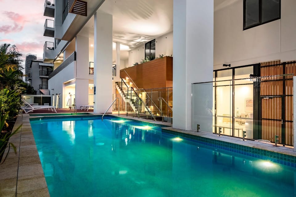 Property building, Pool view, Swimming pool, Swimming pool, Swimming pool