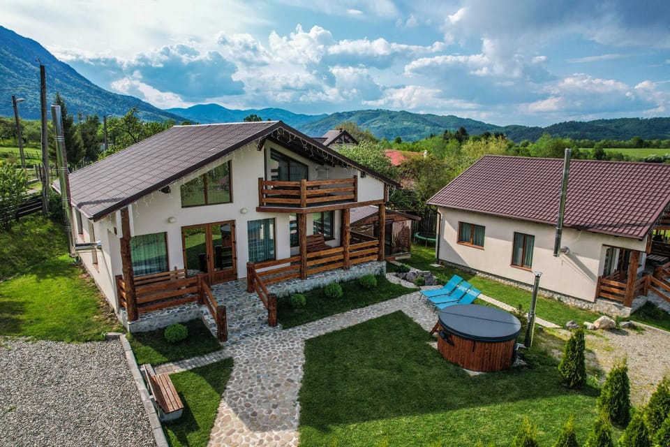 Property building, Staff, Restaurant/places to eat, Communal lounge/ TV room, Natural landscape, Activities, Bird's eye view, Billiard, Hot Spring Bath, Karaoke, Nightclub / DJ, Skiing, Bathroom, TV and multimedia, Coffee/tea facilities, View (from property/room), Balcony/Terrace, Balcony/Terrace, Other, Kids's club, Text overlay, City view, City view, Garden view, Garden view, Lake view, Landmark view, Mountain view, Mountain view, Pool view, Swimming pool, Open Air Bath, Quiet street view, Inner courtyard view, Parking, flat iron, locker, locker, sunbed, toaster