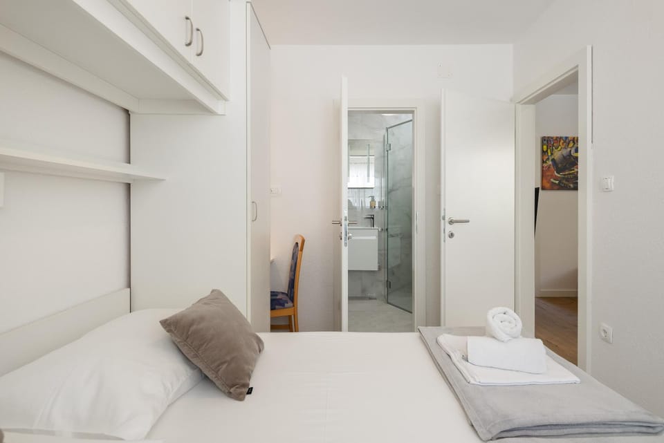 Paladin - Apartments & Private parking Apartment in Makarska