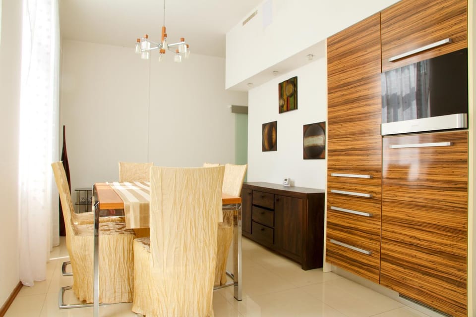 Kitchen or kitchenette, kitchen