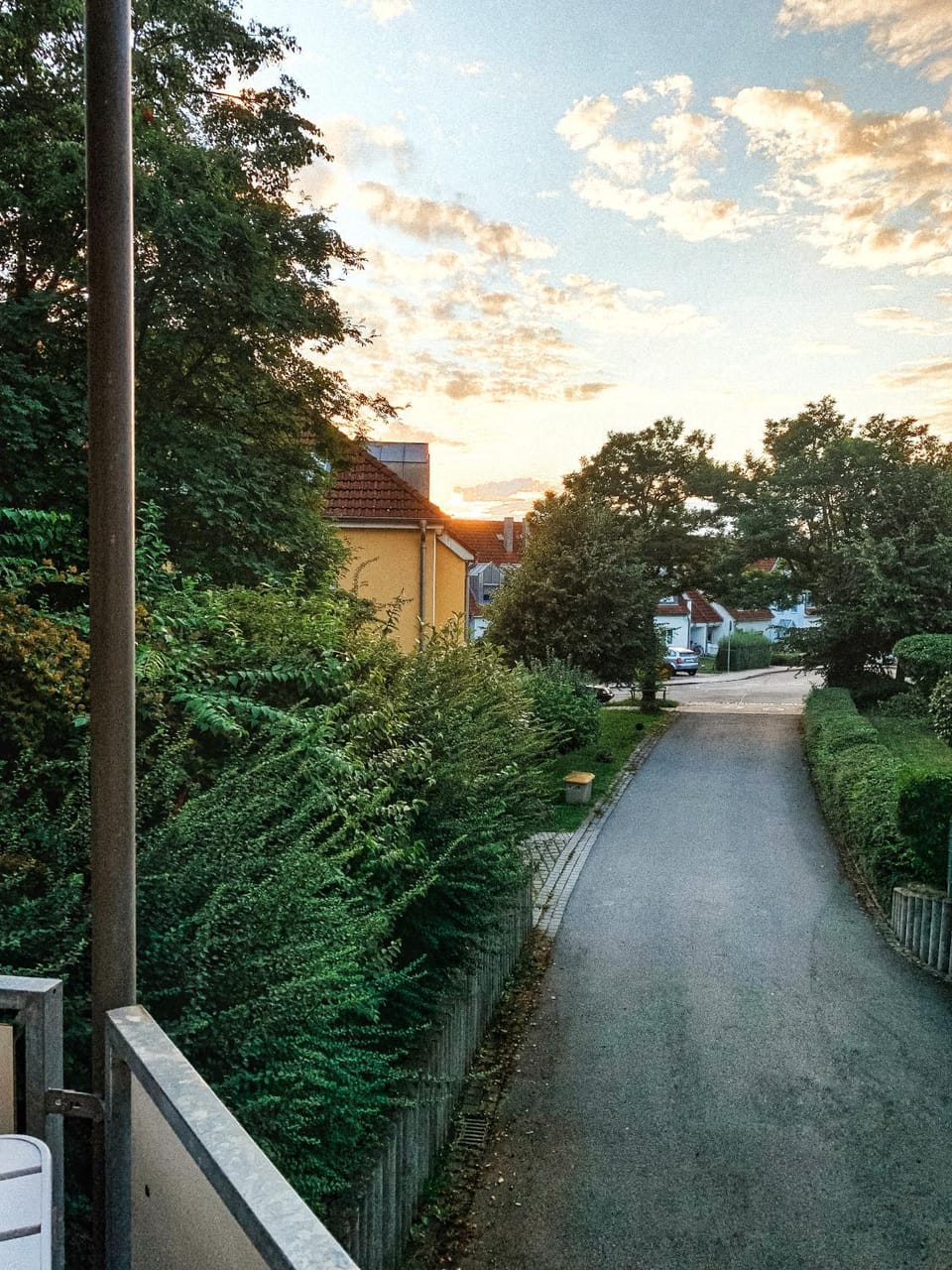 Property building, Day, Neighbourhood, Natural landscape, Street view