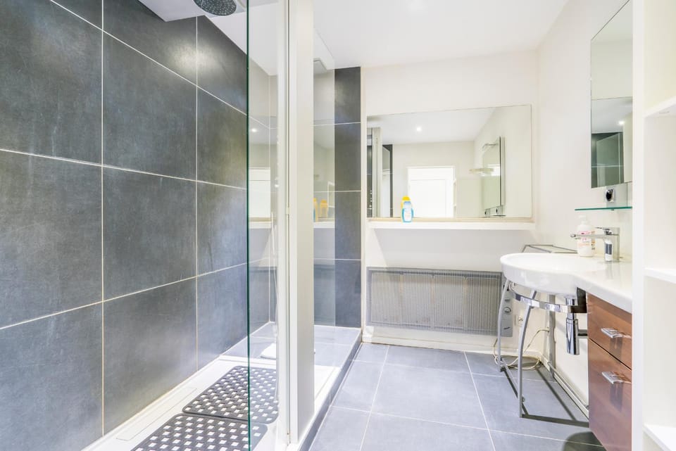 Modern guest house in centre of Bruges Bed and Breakfast in Bruges