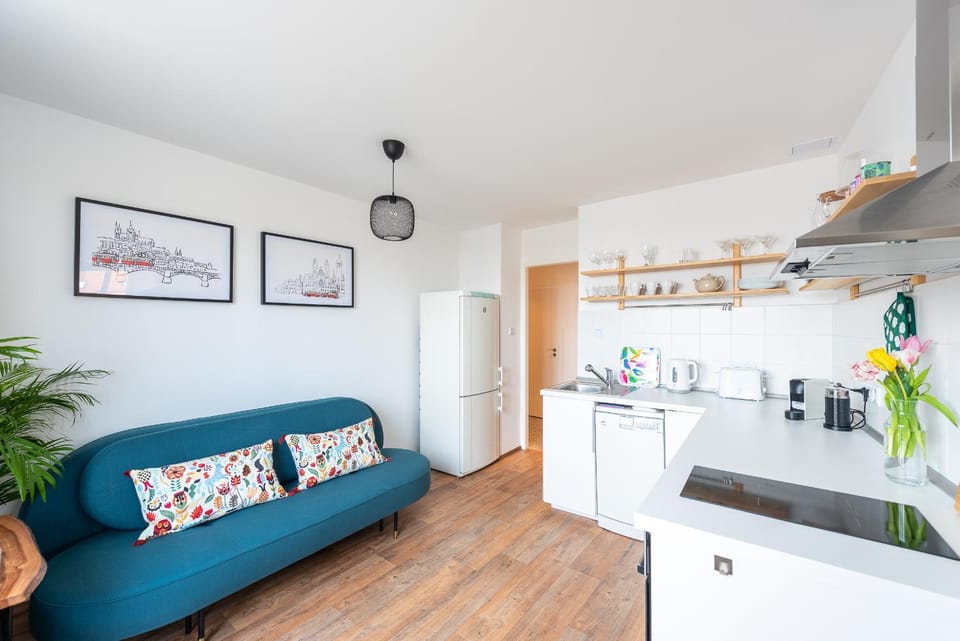 Seating area, kitchen