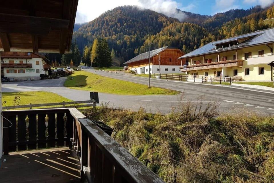 Relax al lago di Braies Apartment in Prags