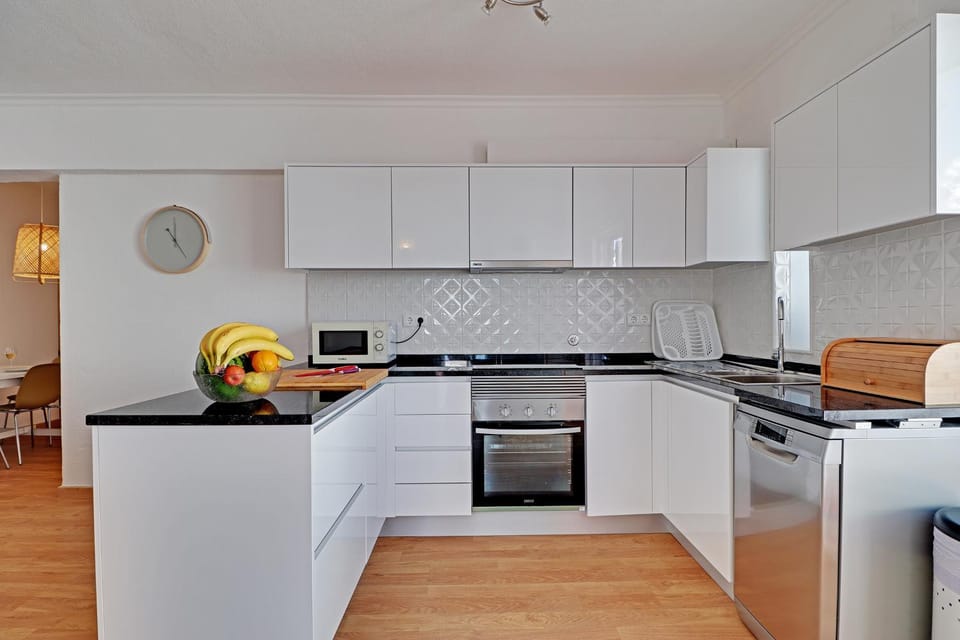 Kitchen or kitchenette, Certificate/Award, dishwasher, minibar, pet friendly, stove, kitchen