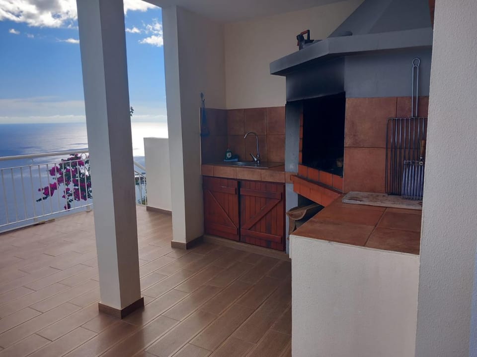 CASA SOL E VISTA 2 Villa in Madeira District