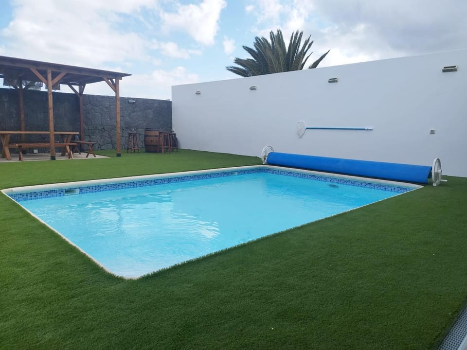 CASA MONTES House in Playa Blanca