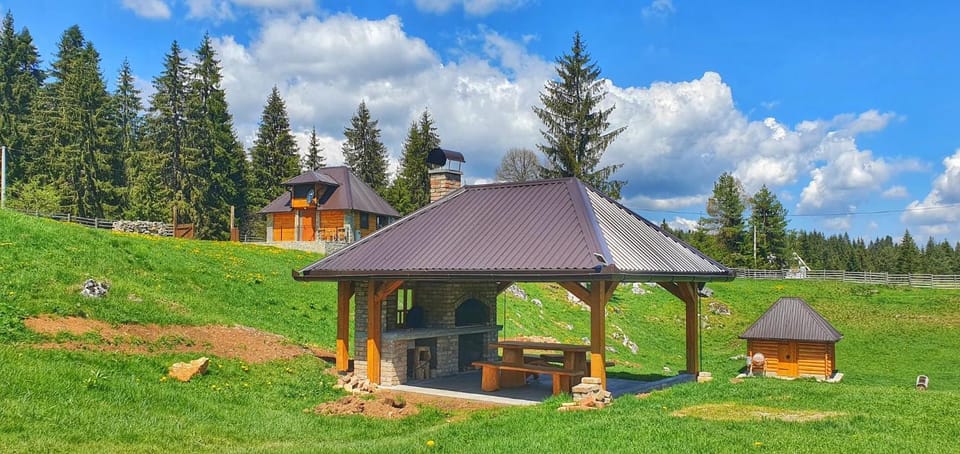 Apartmani Nišićka Oaza Chalet in Federation of Bosnia and Herzegovina