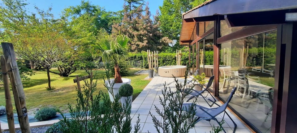 Maison sur le Bassin d'Arcachon House in La Teste-de-Buch