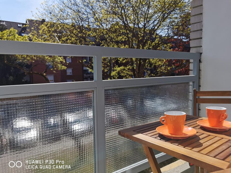City Lake Pearl #lake Jarun#green area#free parking#cafes, tram to city, markets#balcony&sunny&easy self check in 24-7 Apartment in City of Zagreb