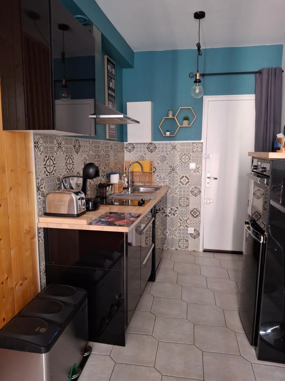 Beau studio avec balcon Apartment in Occitanie