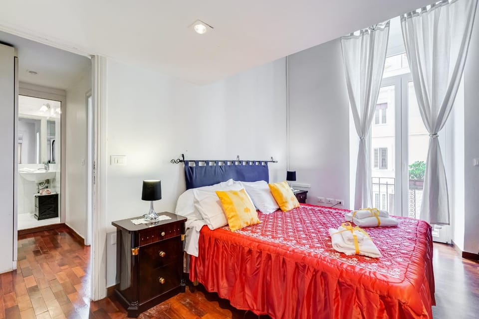 Saint Peter Elegance Domus Apartment in Rome