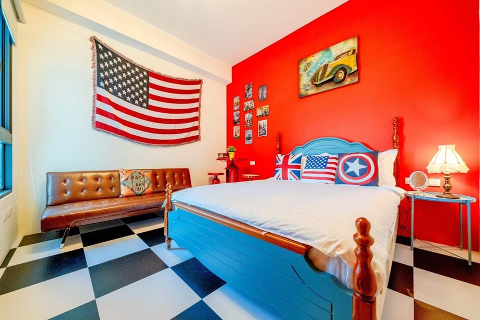 Bed, Photo of the whole room, Bedroom