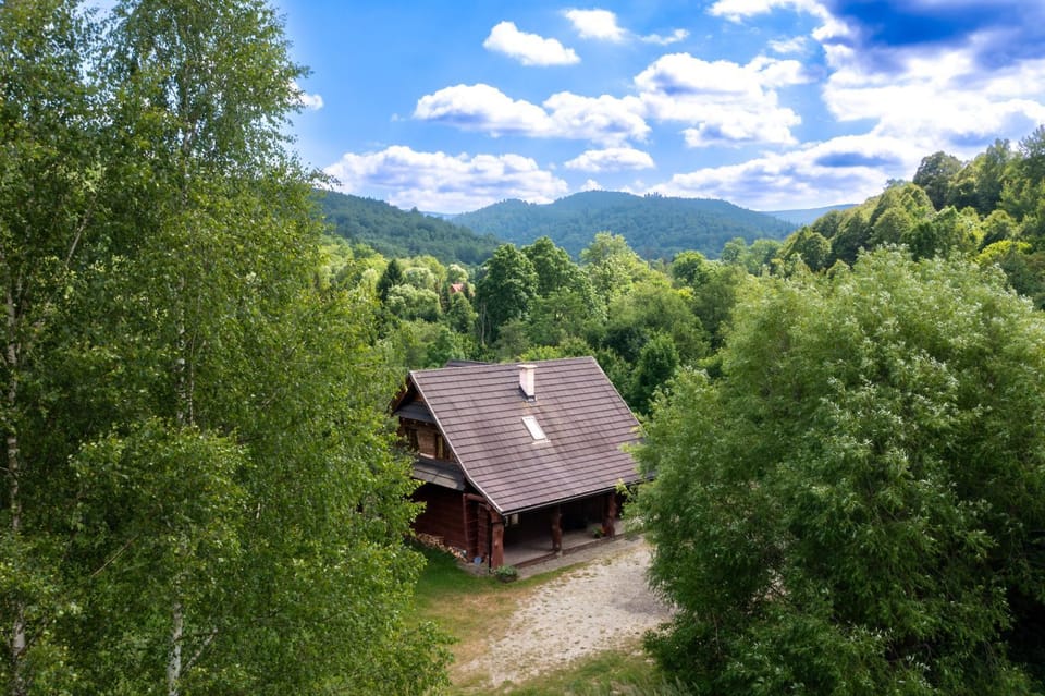 Property building, Day, Natural landscape, Mountain view