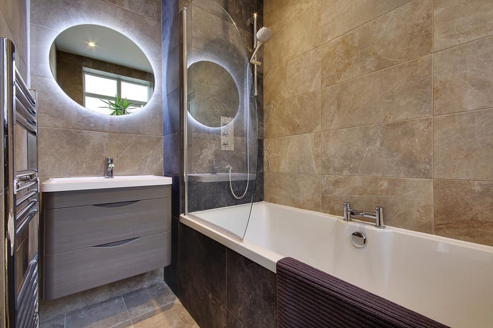 Shower, Bathroom, Bath, towels