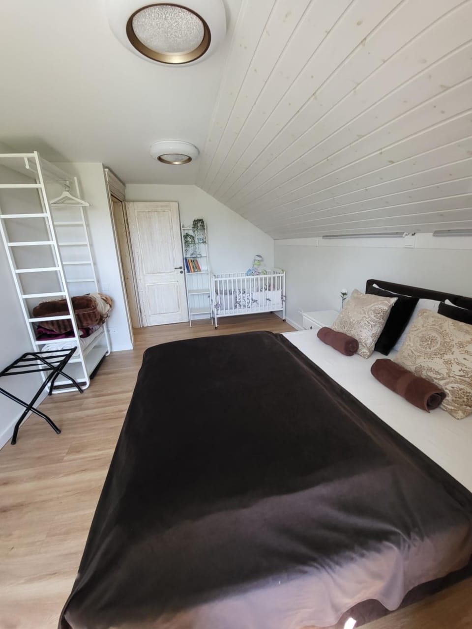 Bed, Photo of the whole room, Bedroom, wardrobe