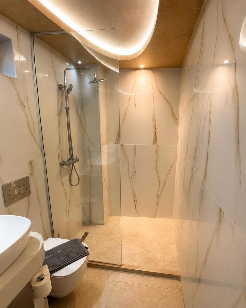 Shower, Toilet, Bathroom