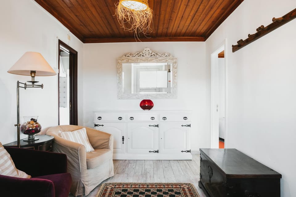 Facade/entrance, Off site, Living room