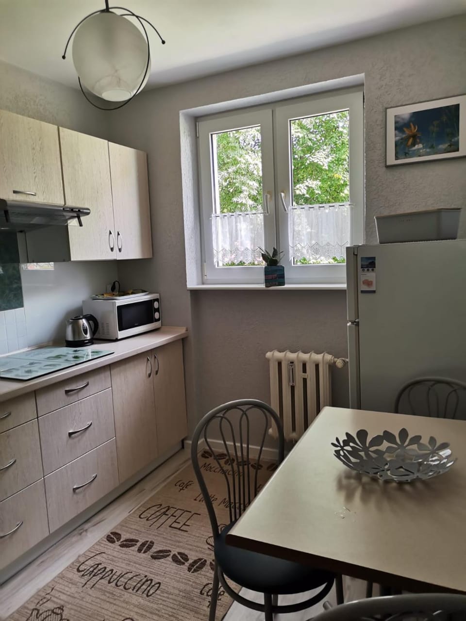 Kitchen or kitchenette, Dining area, Communal kitchen